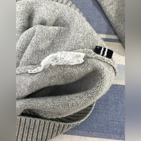 Nautica Men's Standard Long Sleeve V-neck Sweater - Picture 8 of 8